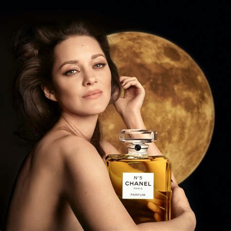 who is the actress in the chanel no 5 commercial|chanel no 5 new face.